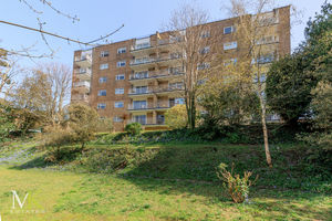 Photo 16- click for photo gallery